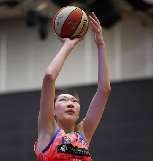 乐鱼官网-韩旭伤停1场复出又伤了：只打11分钟膝盖扭伤 4中1仅2分创新低